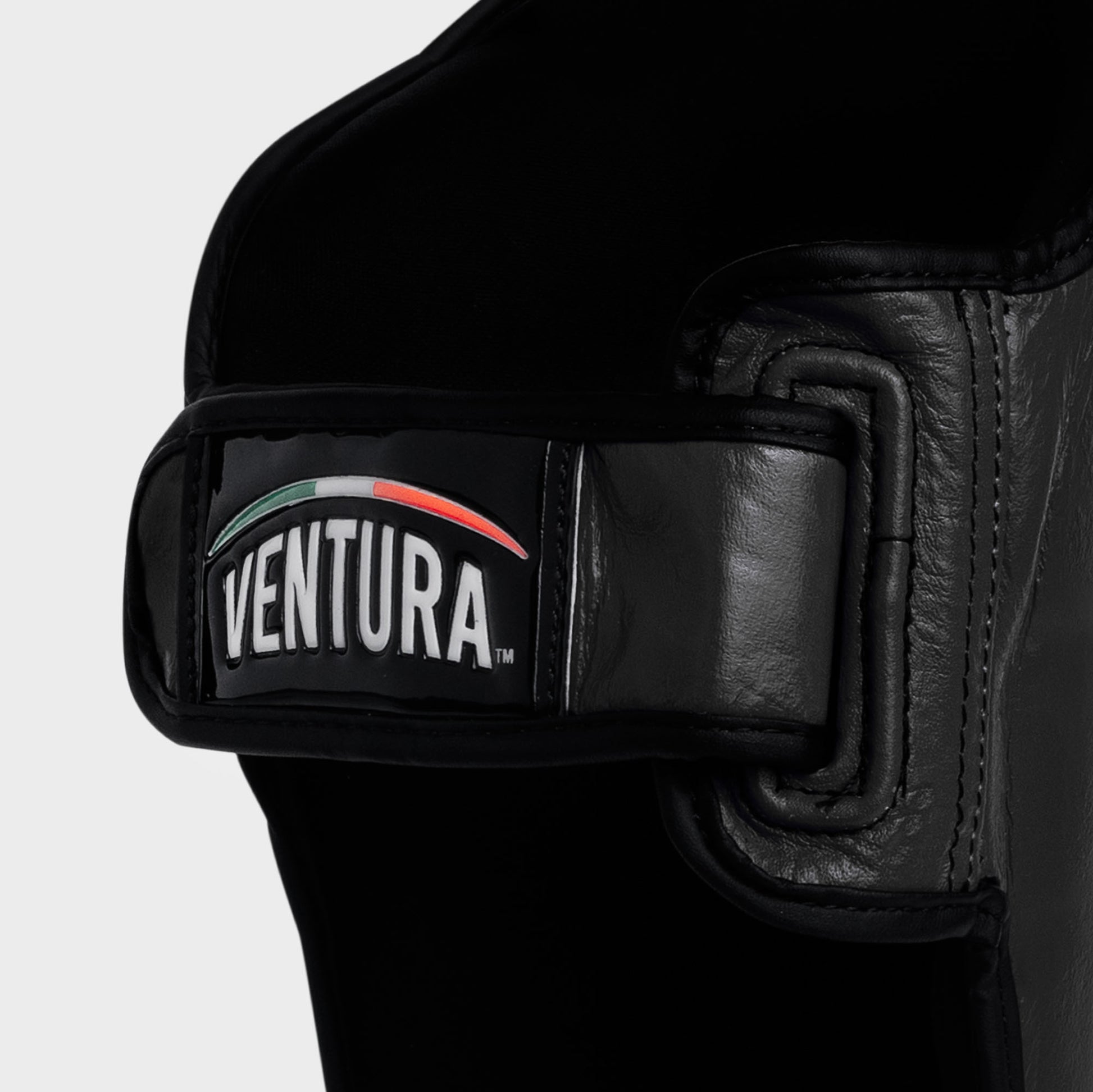 GENUINE LEATHER SHIN GUARDS FOR MUAY THAI, KICK BOXING AND MMA - BLACK