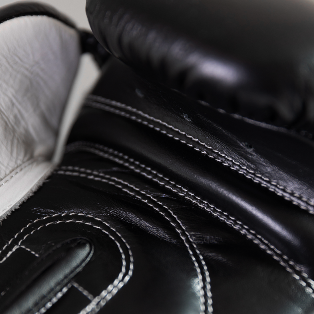 Cómo limpiar guantes de Boxeo, Muay Thai, Kick Boxing, MMA – Ventura  Sporting