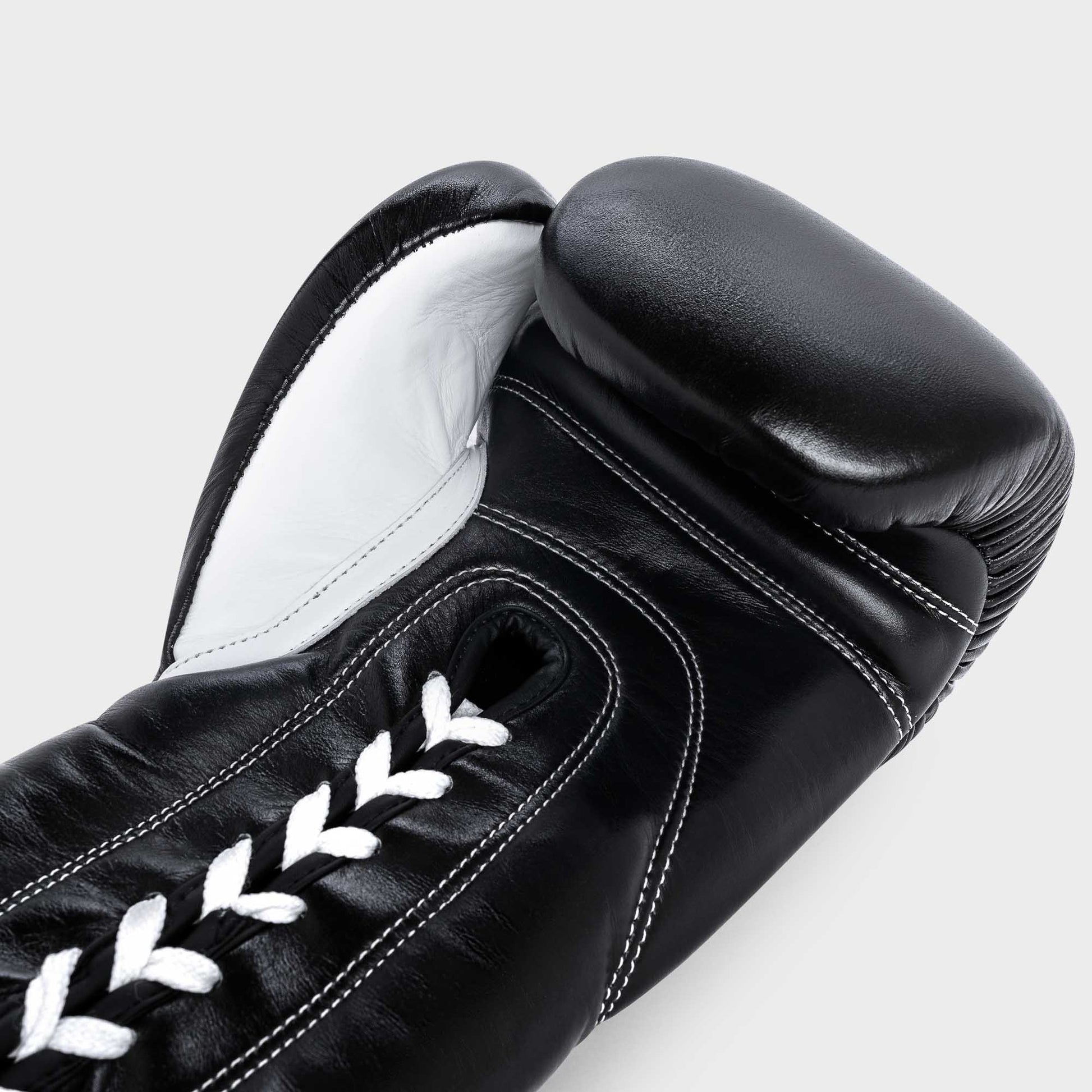GUANTES DE BOXEO CON CORDONES DE CUERO GENUINO - NEGRO